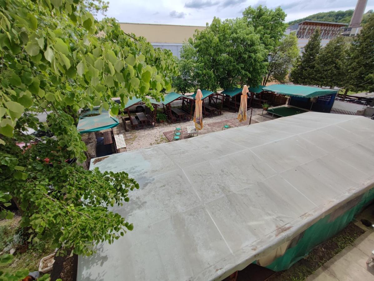 Hotel Beke Sziget Komló Esterno foto
